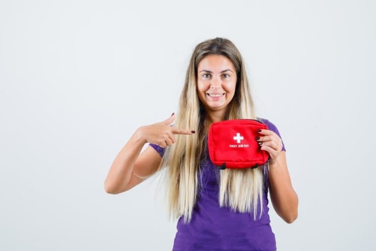 How to Prepare a Dental First Aid Kit for Your Home or Car