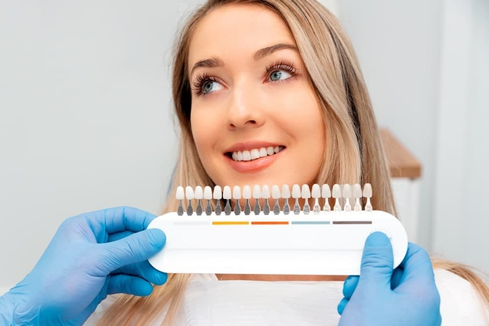 Smile confidently again with dental veneers