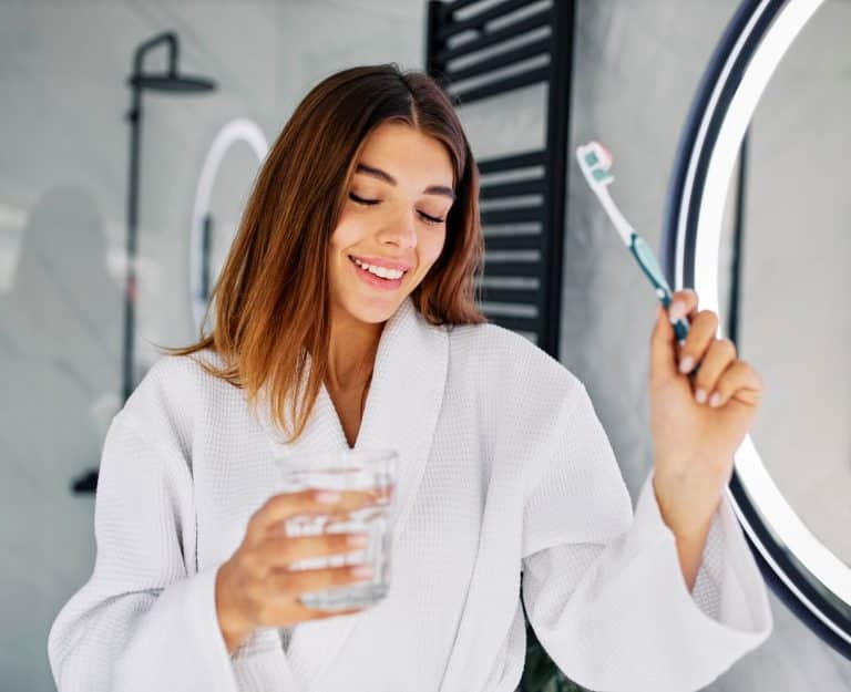 How to Get Rid of Metallic Taste in the Mouth