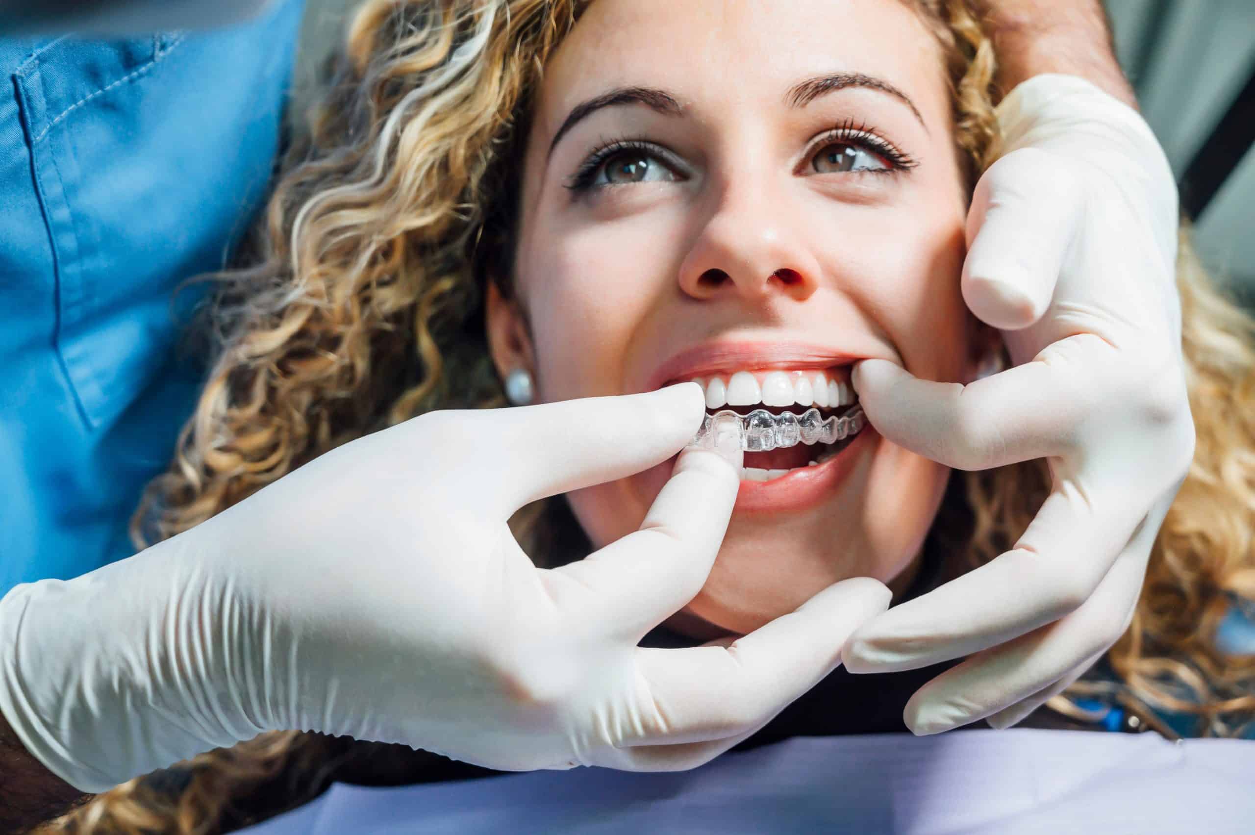 Invisalign or traditional braces comparison